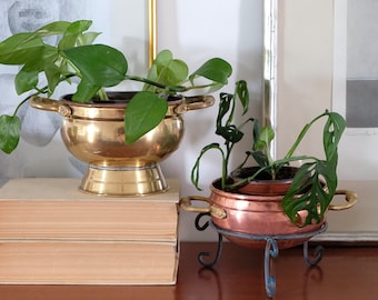 Antike Jardiniere in Ständer und Pokal aus Kupfer & Messing Blumentopf Übertopf Handarbeit