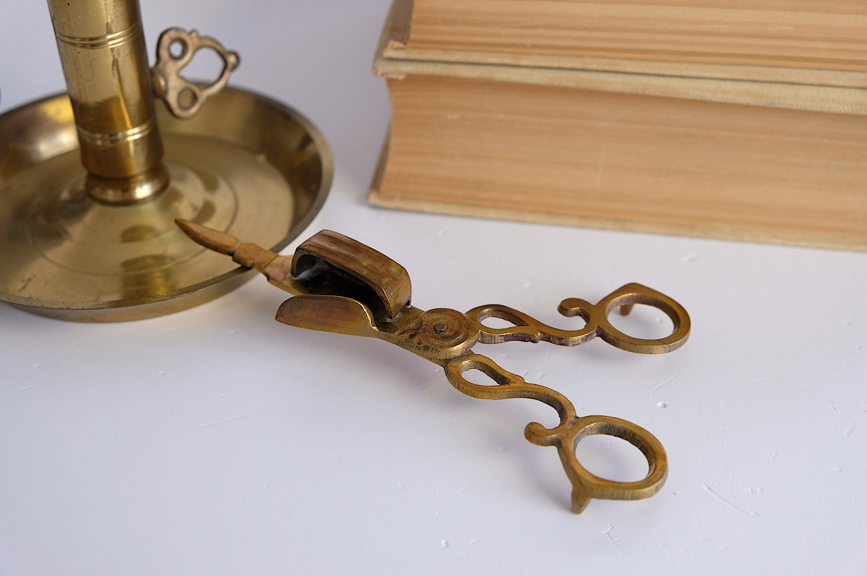 Antiker Messing Kerzenlöscher Dochtschere Dochtlöscher Vintage alt Germany Hochzeit Weihnachten Geschenk (1)