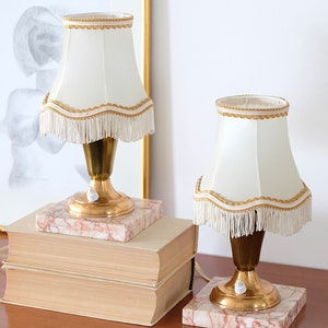 French antique table lamps set of 2 made of pink marble and brass with fringe shade, light lamp classic Art Deco style