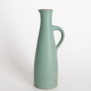 Minimalist Mid Century Modern Vase by Siegfried Gramann for Töpferhof Römhild, 1960s, Germany, Shape: Bottle, Pitcher