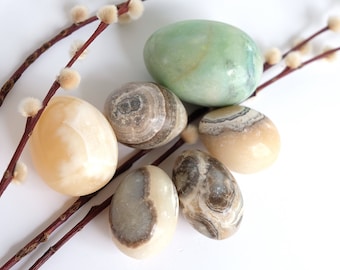 Semi-precious stone decoration egg gemstone yellow green beige brown calcite onyx alabaster Italian marble Easter