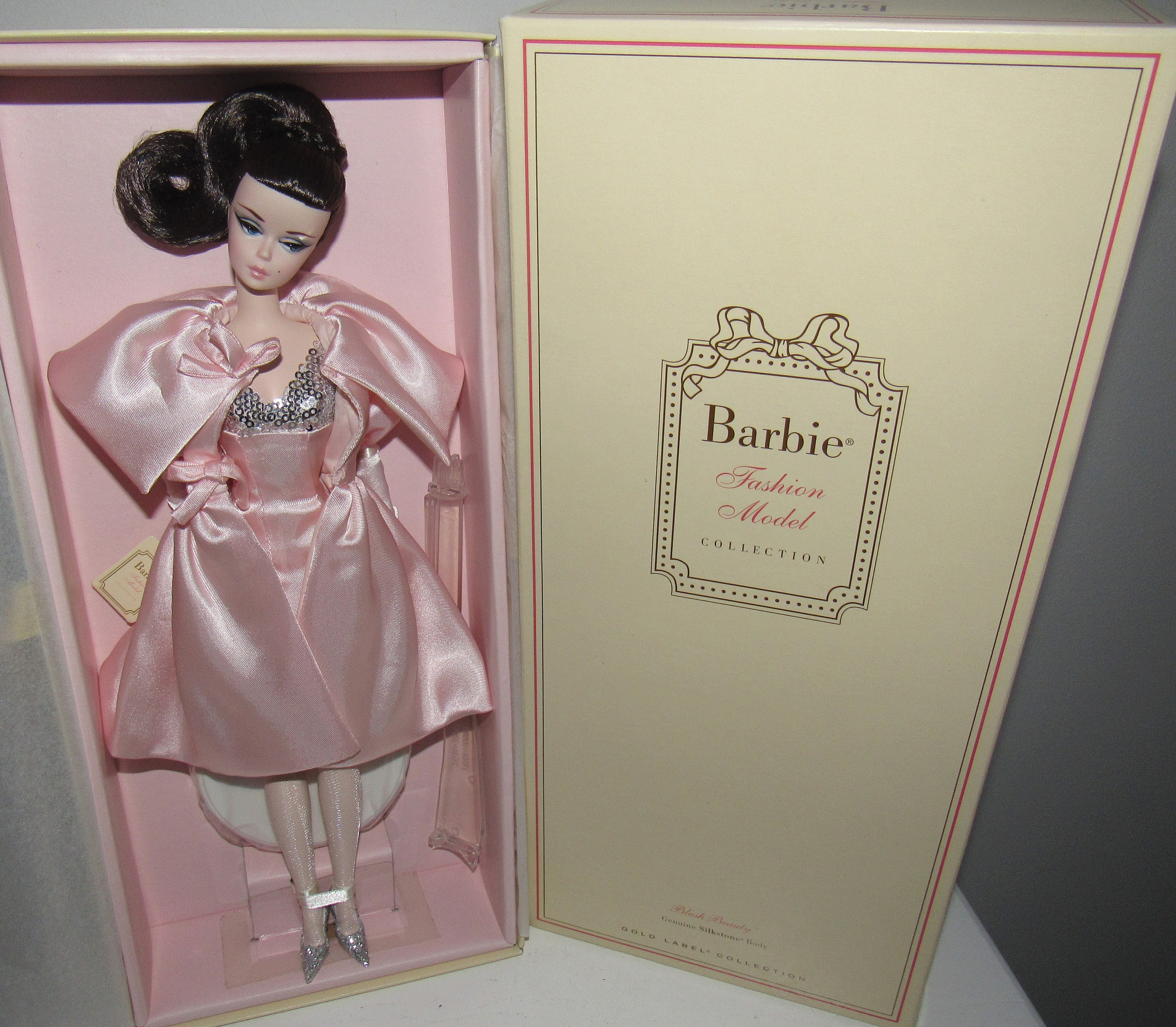 MIB NRFB Stunning Silkstone Barbie Blush Beauty Fashion Model