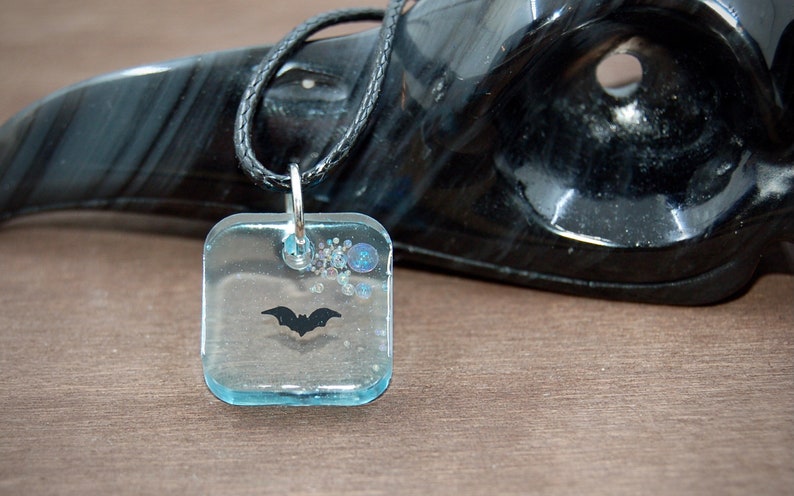 TINY BAT NECKLACE image 2