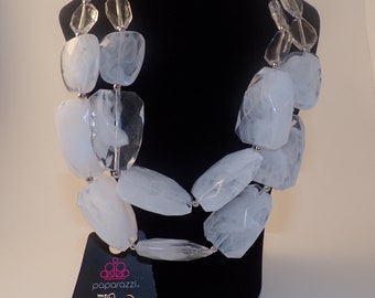 Collar blanco