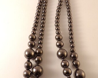 Collar gris