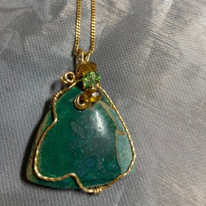 Agate pendant, wire wrapped agate