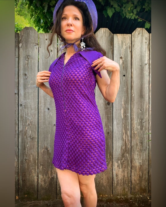 1960s Vintage// Mod// Gogo// Space Age// Mini Dres