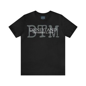 Unisex Jersey Short Sleeve Tee Disneyland Big Thunder Mountain ride opening day