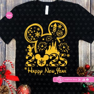 Souris 2025 Happy New Year Svg pour Cricut, vacances en famille Svg, chemise du Nouvel An 2025 Svg, oreilles de souris Svg, flocon de neige, Svg bonjour nouvel an