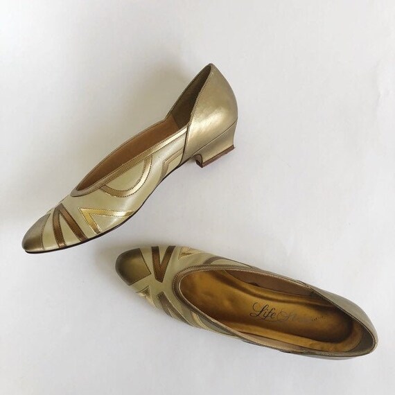 lifestride gold heels