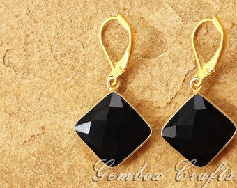 Orecchini a cubo in cristallo Swarovski arcobaleno: chiusura a leva in argento sterling - Italia