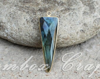 Details about   Labradorite Triangle with Soft Corners 925 Sterling Silver Pendant 