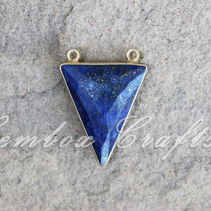 Natürlicher Lapis Lazuli Dreieck Briolette 925 Sterling Silber Vergoldet Lünette Doppelschlaufen Anhänger