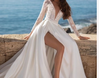 cute boho wedding dress, deep-v-wedding dress, classic white wedding dress with lace, wedding dress with pearls