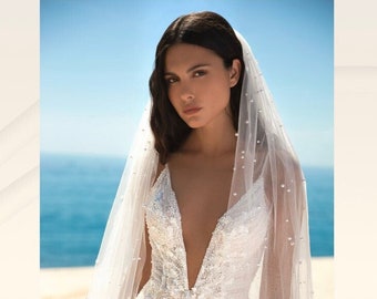 personalised boho veil, white long wedding veil, headband veil, modern bridal veil comb with pearls, veil with appliques wedding gift