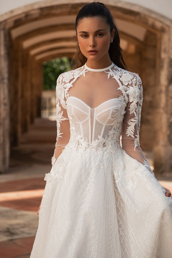 Elegant A-line Off-the-shoulder Tulle Lace Appliques Wedding Dress | Fancy wedding  dresses, Pretty wedding dresses, Ball gowns wedding