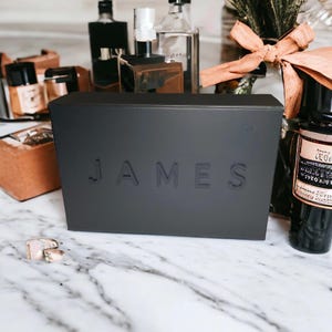 Custom Personalized Magnetic Box – Unique Keepsake with 3D Name for Groomsmen, Wedding Day. 画像 3