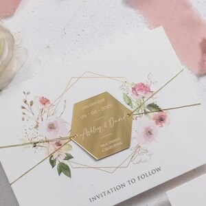Save the Date Magnets - Miroir hexagonal avec motif floral rose romantique