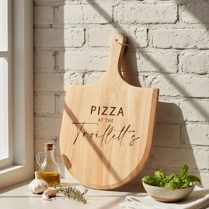 Custom Engraved Wooden Pizza Paddle: Personalized Kitchen Decor for Family Pizzeria Night