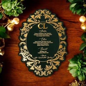 Cartes de menu en velours - Carte de menu découpée dans une feuille d'or de style floral avec étiquette 3D