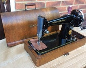 Vintage Singer 201, 201K hand crank sewing machine, Old singer sewing machine