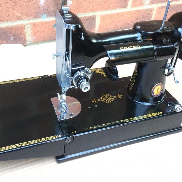 Featherweight centennial Vintage Singer 221K Sewing Machine