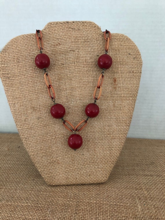 Vintage 1940's Red Wood Balls on Celluloid Link Ne