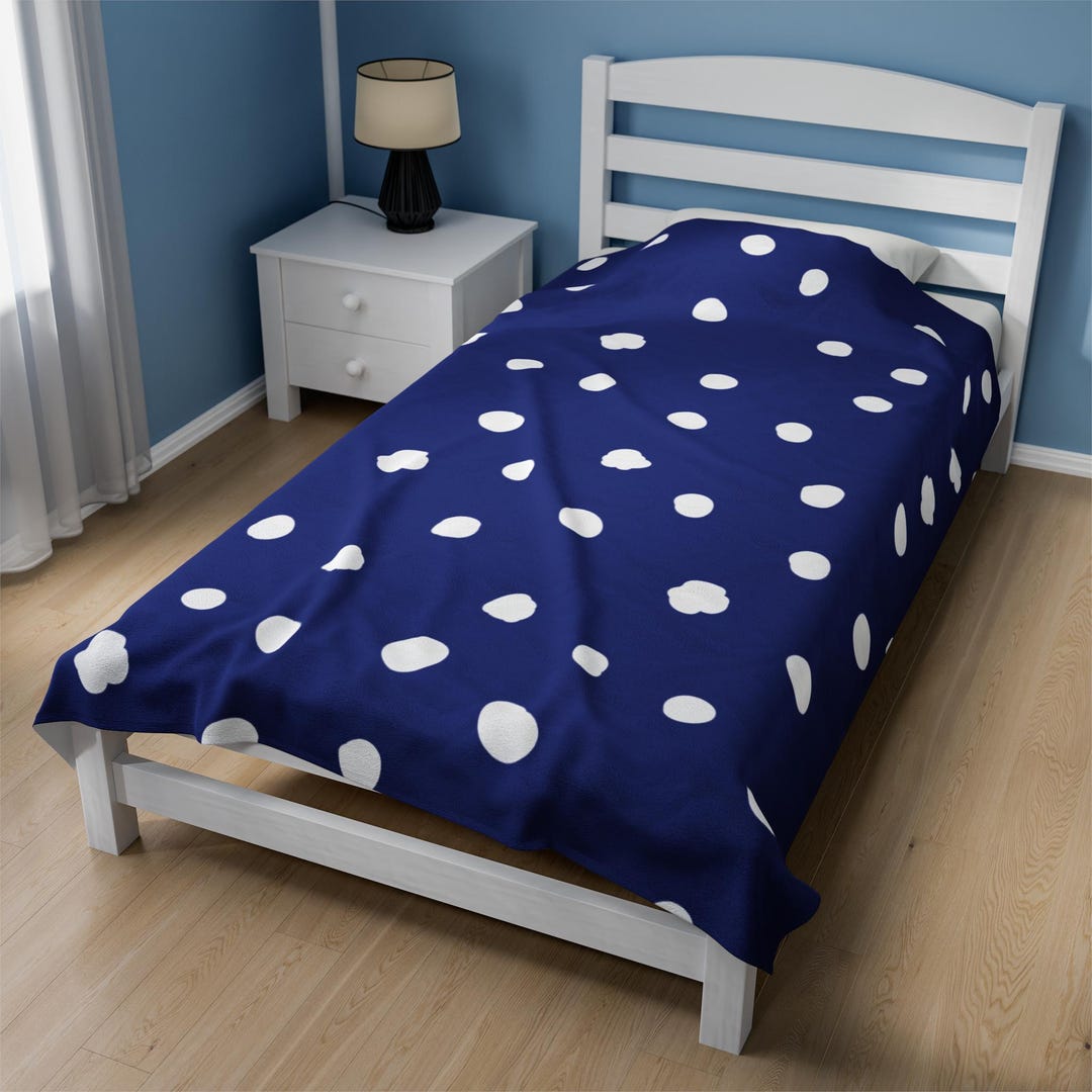 Modern Moments White & Blue Plush Blanket