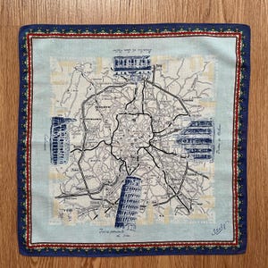 Pañuelo de viaje con mapa de lugares emblemáticos de Italia de época
