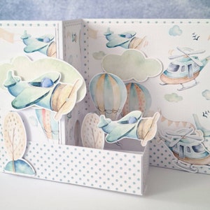 3D pop-out schattige handgemaakte kaart voor verjaardagswensen. Baby jongen kaart. Welkom wensen. Personaliseer het op jouw manier. Leuke en leuke kaart voor speciale jongen.