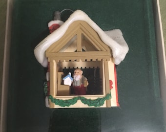 Hallmark - Keepsake - Santa's Workshop - 1982