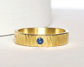 Hammered mens band ring solid gold with blue sapphire . Personalised textured wedding band or Christmas / Birthday gifts for him . Gift idea