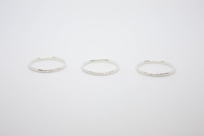 3 Bagues femme argent 925 . Lot de 3 bagues martelées empilables . Bague superposable minimaliste . Idée cadeau noël . Cadeaux noel . Samena image 6