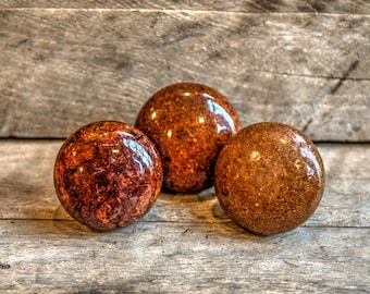 Brązowe ceramiczne klamki do drzwi