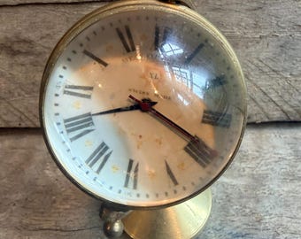 West End Co. 17 Jewel desk top Glass clock