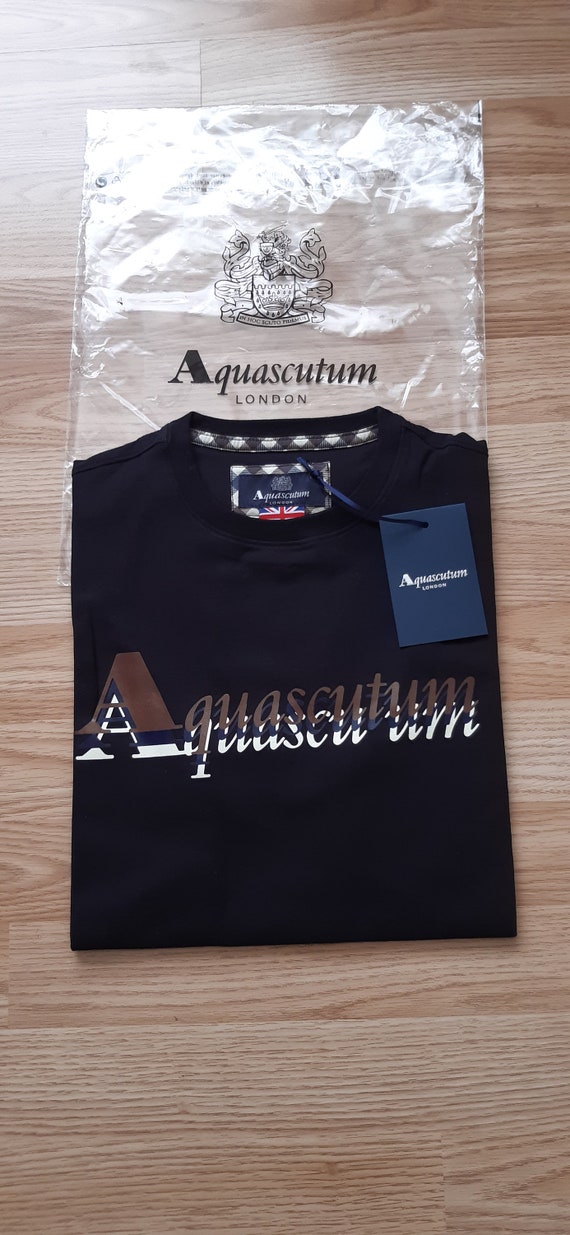 Aquascutum London t-shirt size S unisex