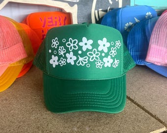 Crazy Daisy Pattern Trucker Hat - Pyrex