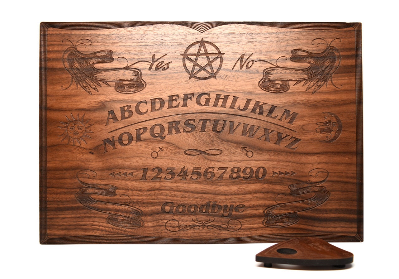 Tablero de ouija en nogal negro 16 x 11 1/4 pulgadas de grosor -  España