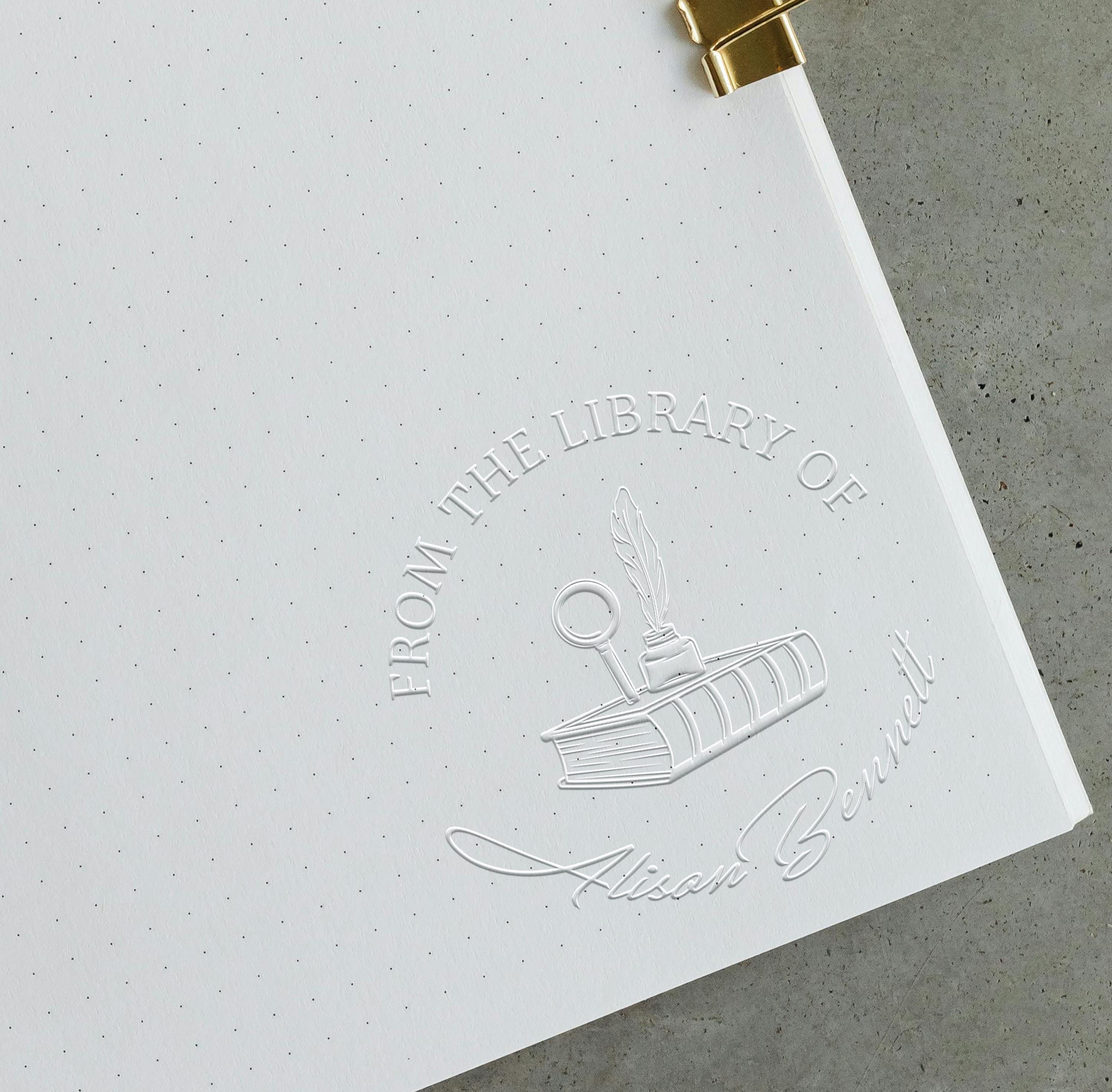 Tampon à Gaufrer Personnalisable Pour Livres (Ex Libris) - Métal, Plaque Cuivre 42mm, Relief Sur Papier