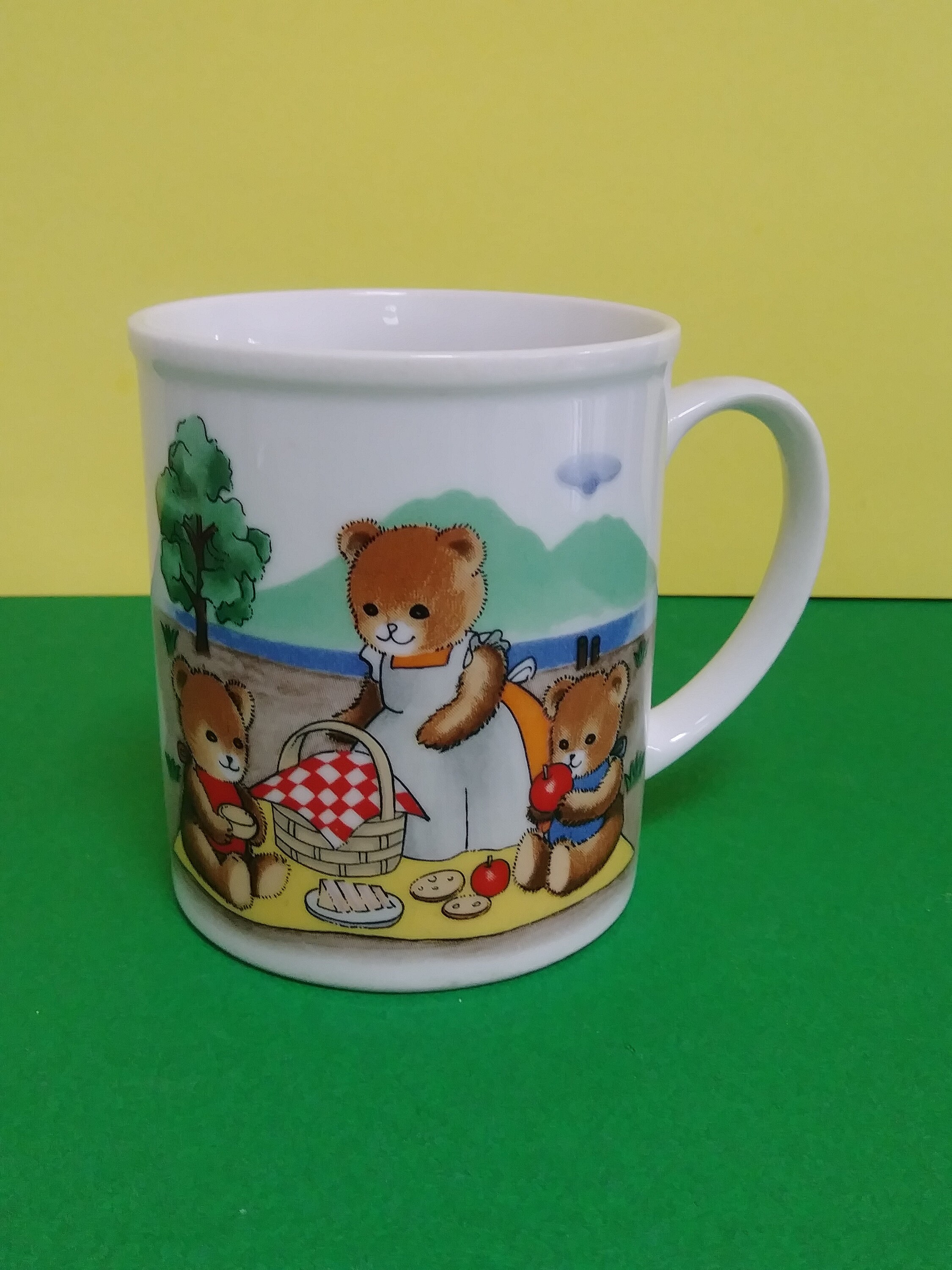REDUCED vintage Cartoon Bears Coffee Mug / Cute Beas Etsy UK
