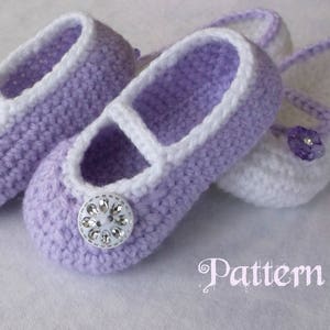 Crochet PATTERN Baby Girl's Booties Sizes 0 12 Months Baby Booties Baby Girl Pattern Baby Girl Bootie Pattern Crochet Pattern image 1