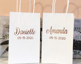 Bridesmaids Rose Gold medium gift bags/bridesmaid gift bags/rose gold gift bags/Personalized Gift bags/Custom Gift bags/Bridesmaid gifts