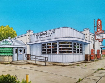 Puede incluir: Una ilustración de acuarela de un restaurante vintage con un toldo verde y un letrero que dice "Air Conditioned". El restaurante está unido a un edificio más grande con un letrero que dice "Threadgill's 6416 N. Lamar". El edificio más grande tiene una ventana grande y un letrero rojo que dice "Home Cooking Since 1933 Live Music Wed - Sun Open".