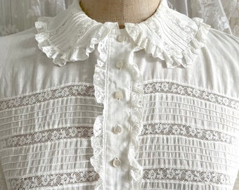 Vintage Lace Inserted Blouse