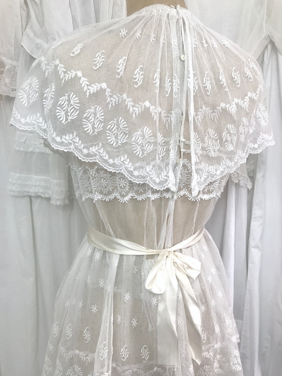 Romantic Antique Capelet Tulle Net Dress
