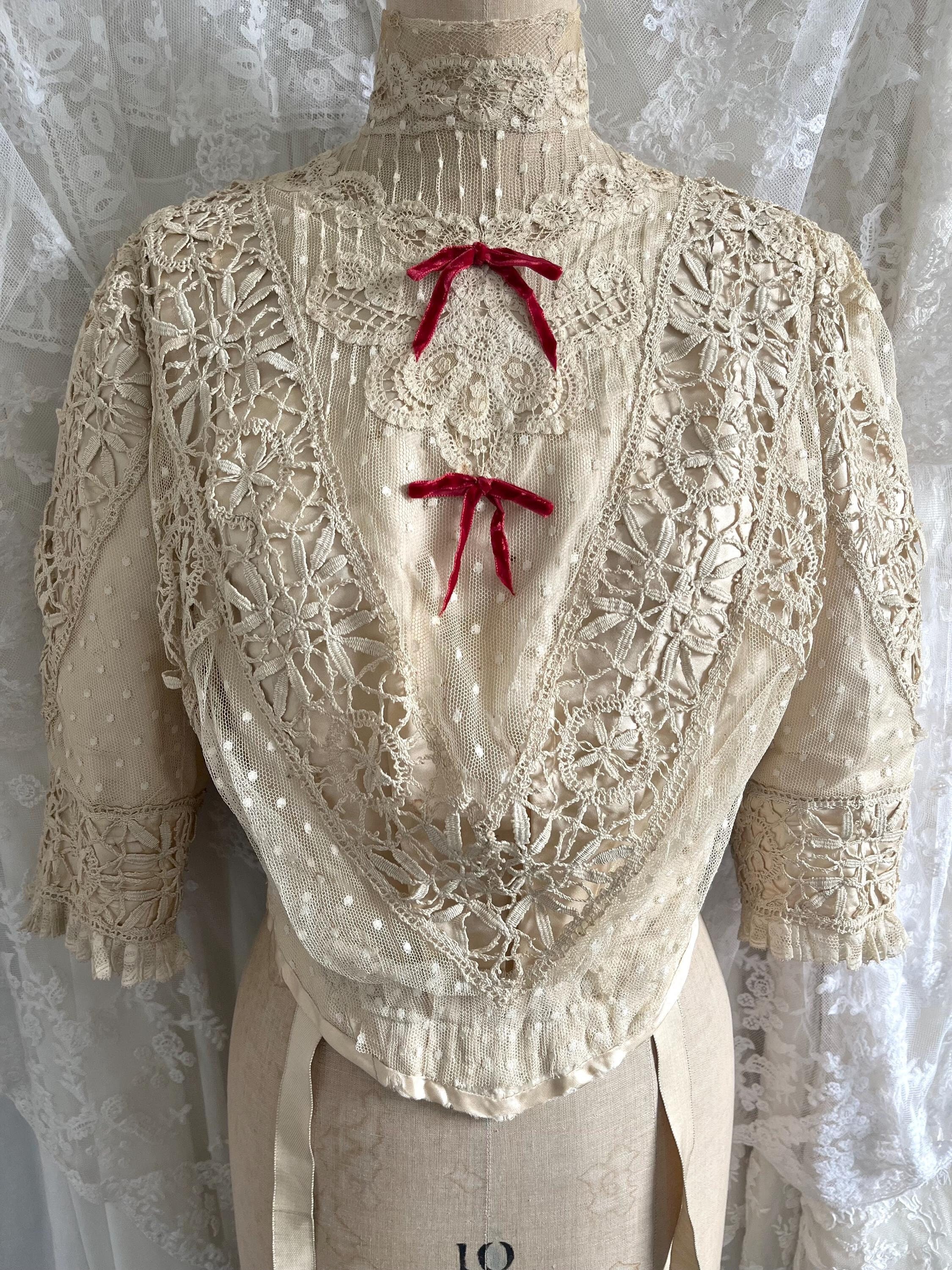 Beautiful Antique Ecru Lace & Silk Bodice