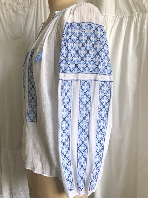 Vintage 1970s Romanian Blue Embroidered Blouse - image 6