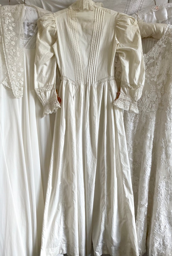 Antique Victorian Lace Trimmed Ribbon Bow Dress Gem