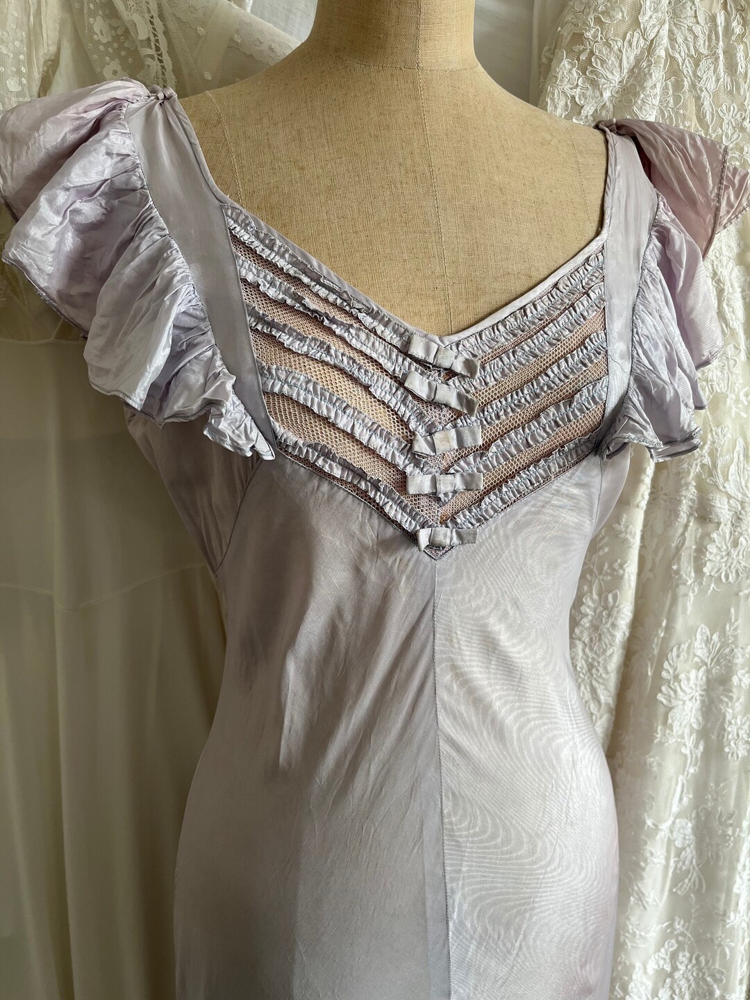Beautiful 1930s 1940s Lilac Rayon Taffeta Moire Ruffled Bow Dress - Etsy