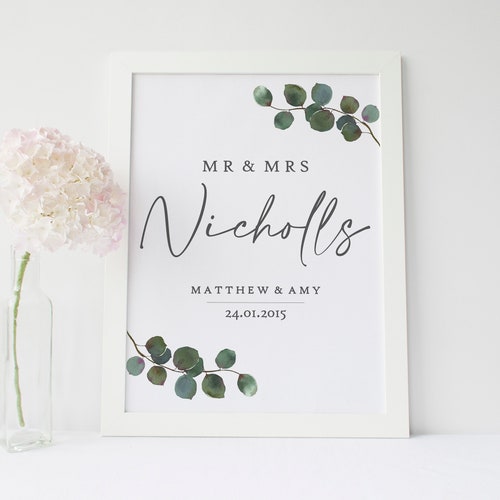 Mr & Mrs Personalised Wedding Gift Hanging Sign - Etsy UK